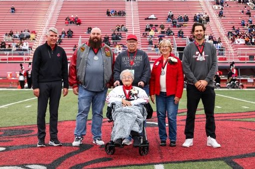 2025 Distinguished Alumni On Field Recognition